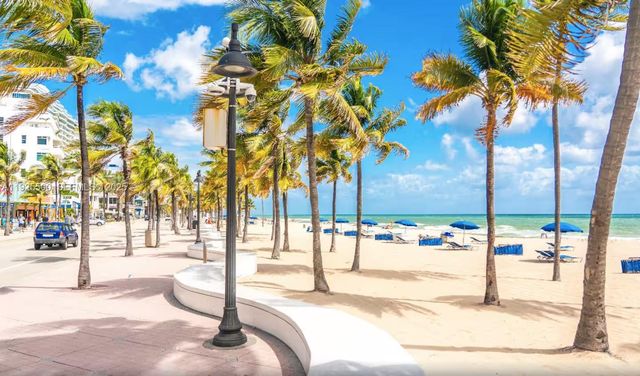 909 NE 7th St, Pompano Beach, FL 33060