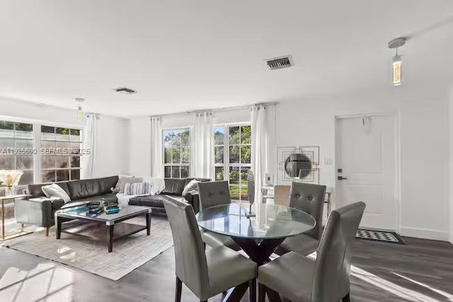 909 NE 7th St, Pompano Beach, FL 33060