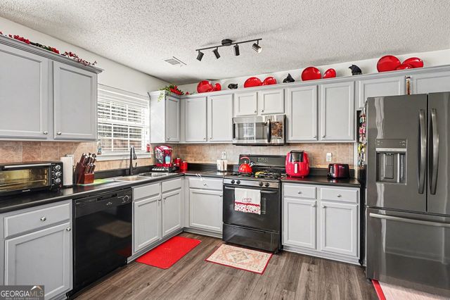 10733 James Drive, Jonesboro, GA 30238