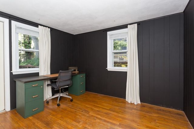 15 Mayflower Road, Norwood, MA 02062