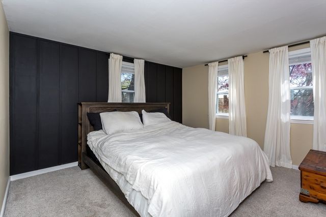 15 Mayflower Road, Norwood, MA 02062
