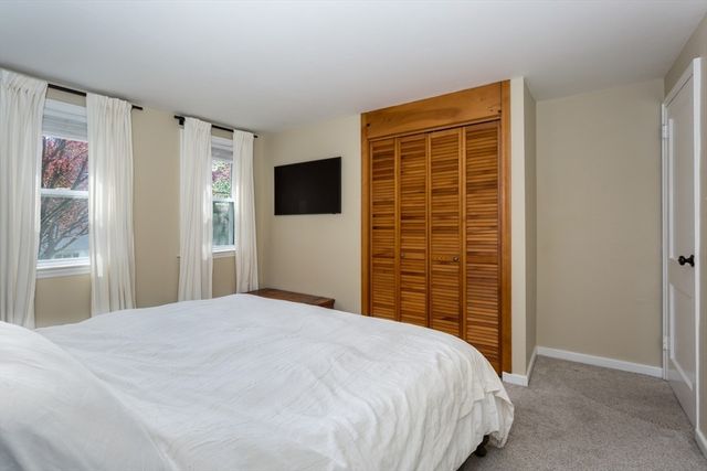 15 Mayflower Road, Norwood, MA 02062