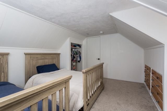 15 Mayflower Road, Norwood, MA 02062