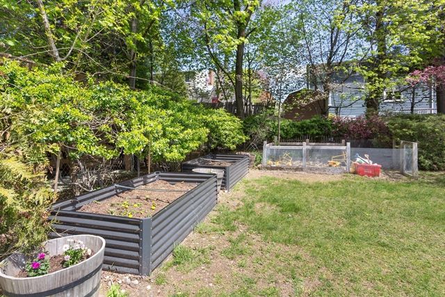 15 Mayflower Road, Norwood, MA 02062