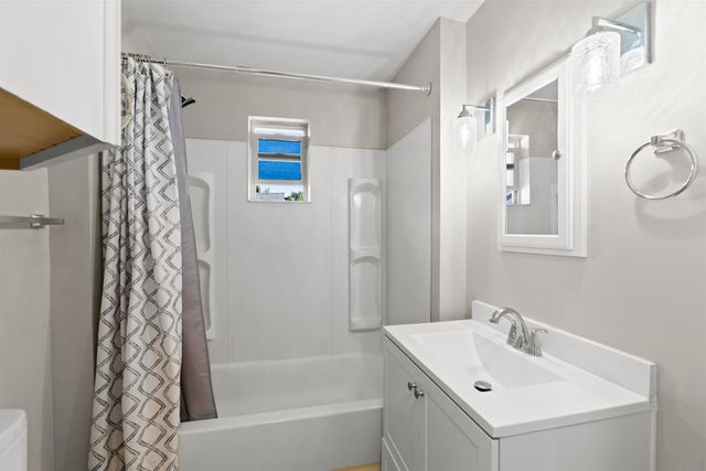 934 E Montgomery Ave, Spokane, WA 99207