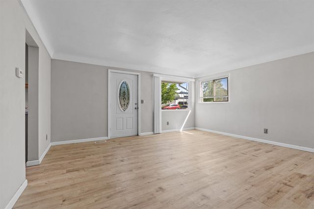 934 E Montgomery Ave, Spokane, WA 99207