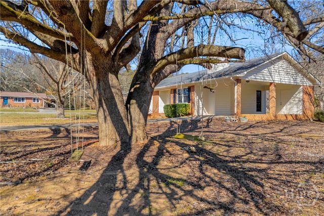 105 Carney Lake Road, Winterville, GA 30683