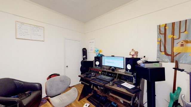 513 Beacon 6, Boston, MA 02215