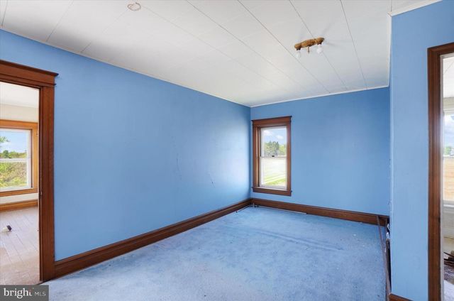807 CHERRY LN, Dover, PA 17315