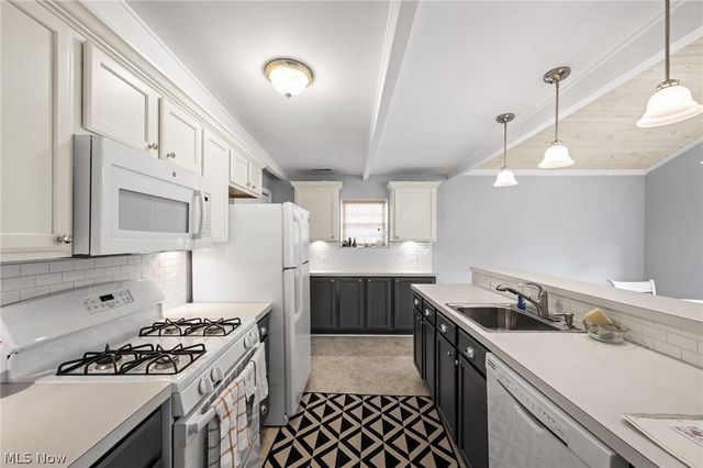 267 Rustic Rook Road, Chippewa Lake, OH 44215