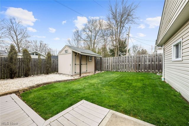 267 Rustic Rook Road, Chippewa Lake, OH 44215