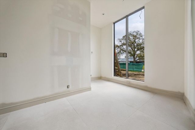 5403 Meadow Lake Lane, Houston, TX 77056