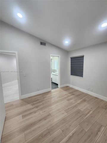 6376 NW 170th Ln 6376, Hialeah, FL 33015