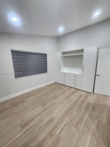 6376 NW 170th Ln 6376, Hialeah, FL 33015