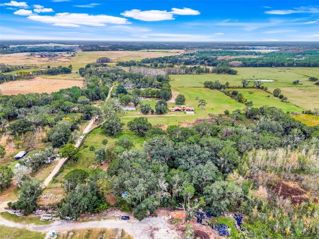 1425 DOUGLAS ROAD, Groveland, FL 34736