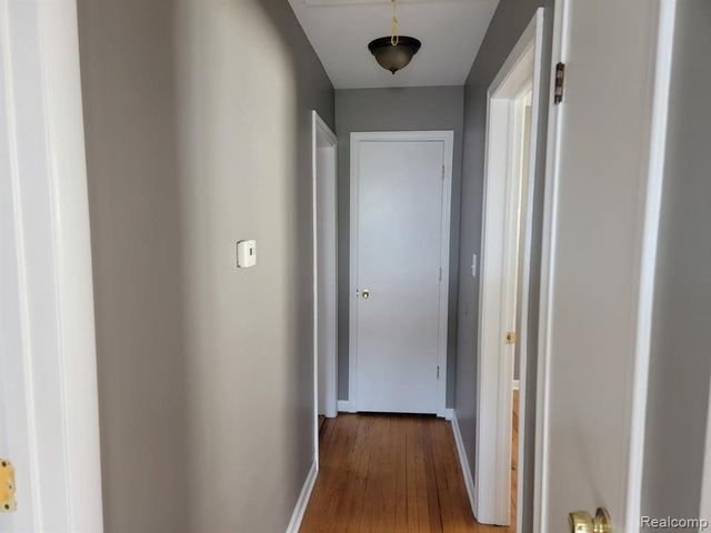 24312 Flower Avenue, Eastpointe, MI 48021