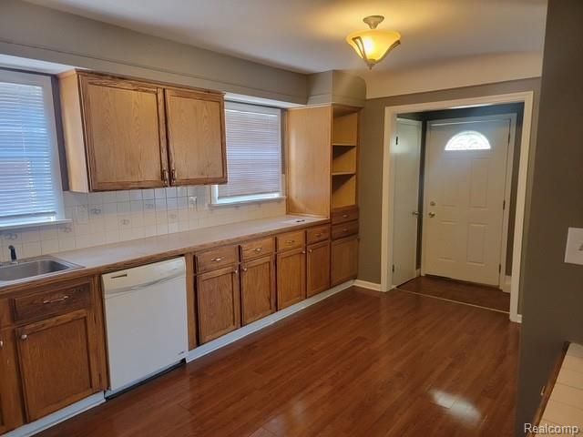 24312 Flower Avenue, Eastpointe, MI 48021