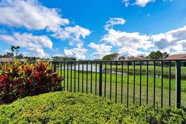 5335 Vernio Lane, Boynton Beach, FL 33437