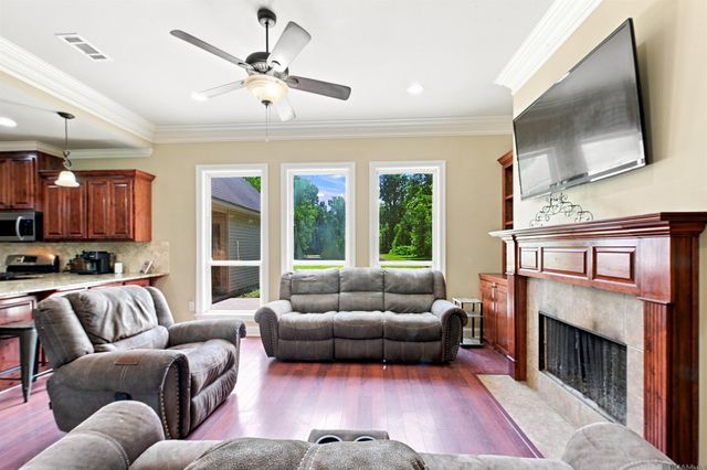 12466 Di D Bop Ln, Gonzales, LA 70737