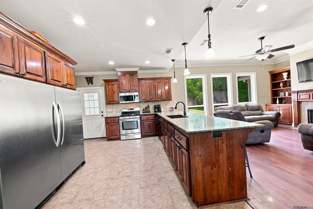 12466 Di D Bop Ln, Gonzales, LA 70737