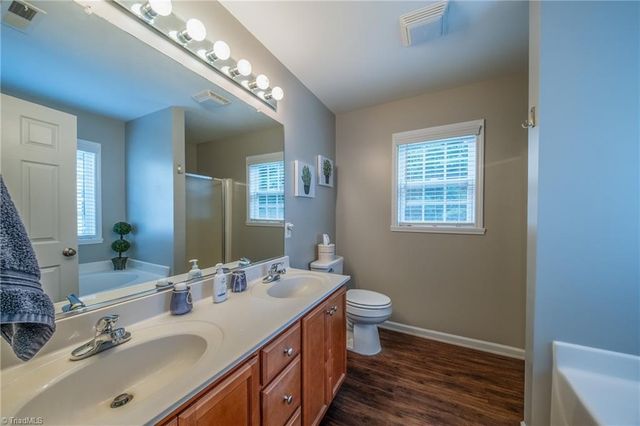 4590 River Gate Drive, Clemmons, NC 27012