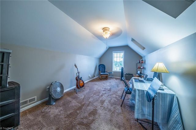 4590 River Gate Drive, Clemmons, NC 27012