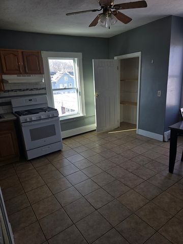 555 Main St 3, Brockton, MA 02301