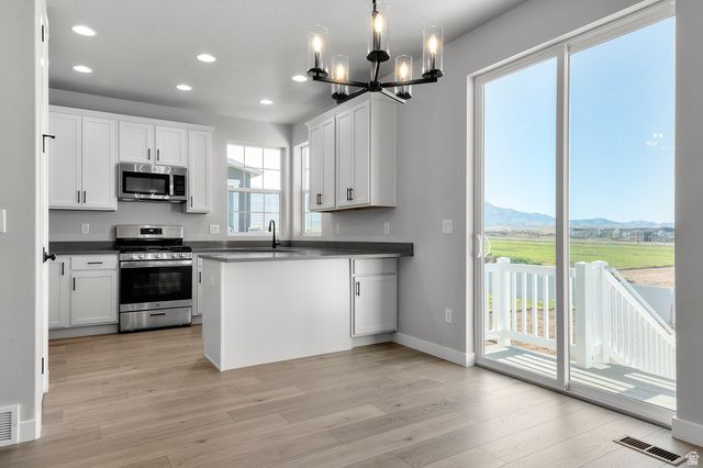6628 W SPRING SNOW LN, Herriman, UT 84096