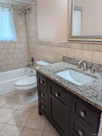 1619 POPLAR Avenue, Royal Oak, MI 48073