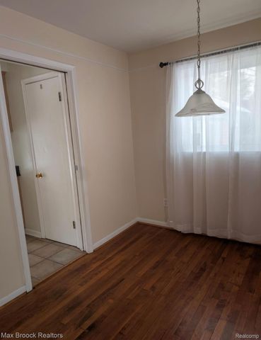 1619 POPLAR Avenue, Royal Oak, MI 48073