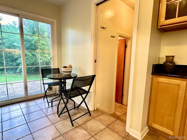 1619 POPLAR Avenue, Royal Oak, MI 48073