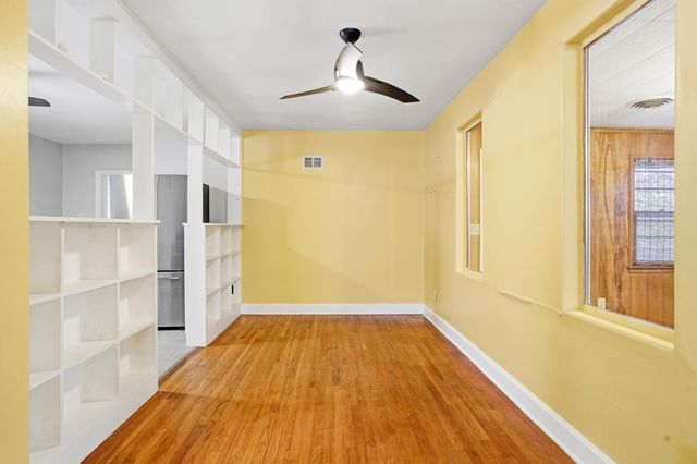 20 CLINTON DR, Columbia, MO 65203