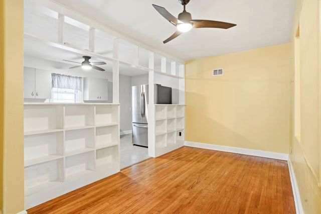 20 CLINTON DR, Columbia, MO 65203