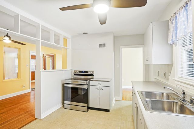 20 CLINTON DR, Columbia, MO 65203