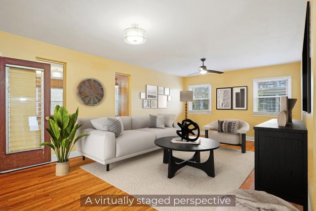 20 CLINTON DR, Columbia, MO 65203