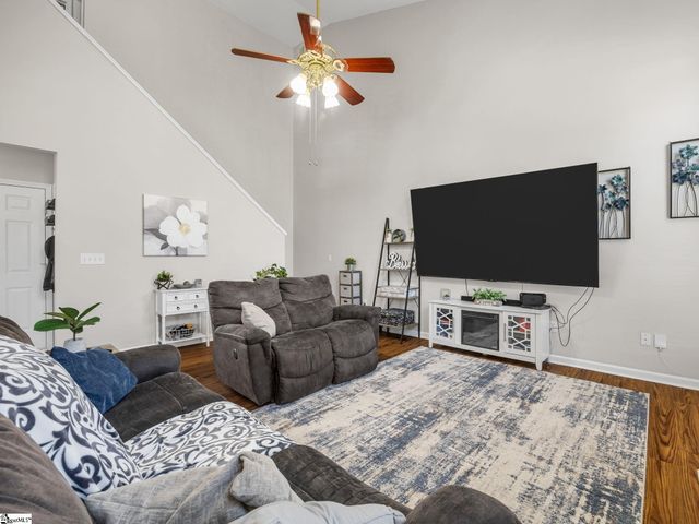 106 Grayhawk Way, Simpsonville, SC 29681