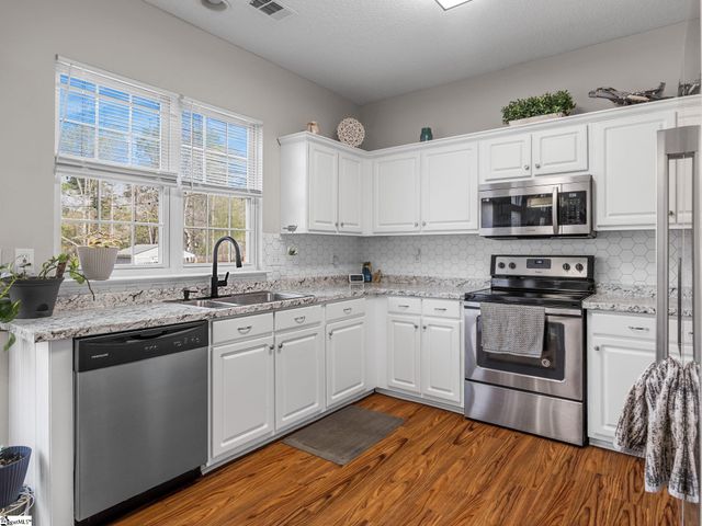 106 Grayhawk Way, Simpsonville, SC 29681