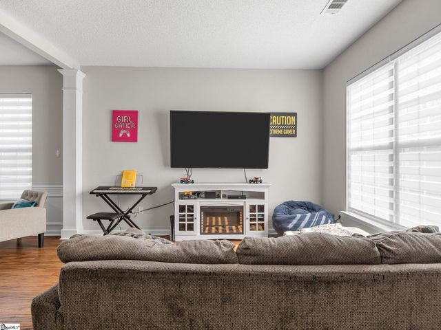 106 Grayhawk Way, Simpsonville, SC 29681