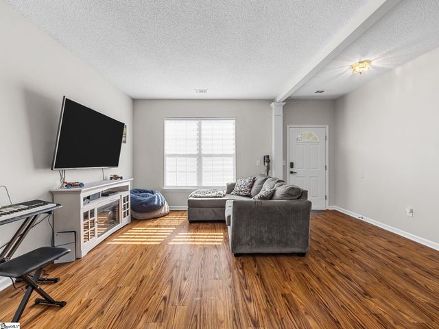 106 Grayhawk Way, Simpsonville, SC 29681