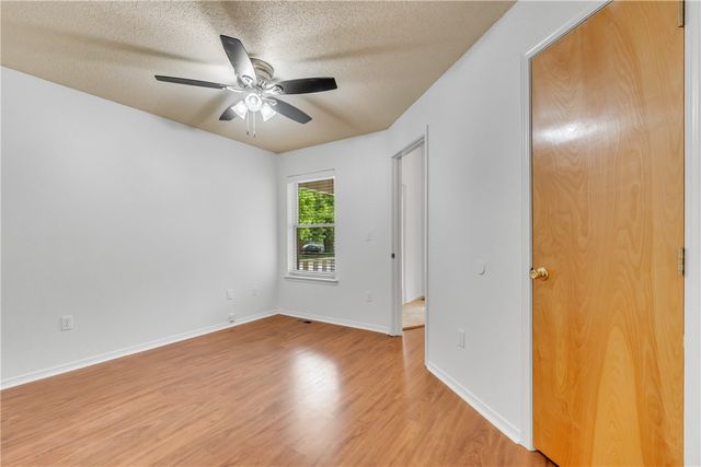 1839 N Hunters Ridge, Fayetteville, AR 72701