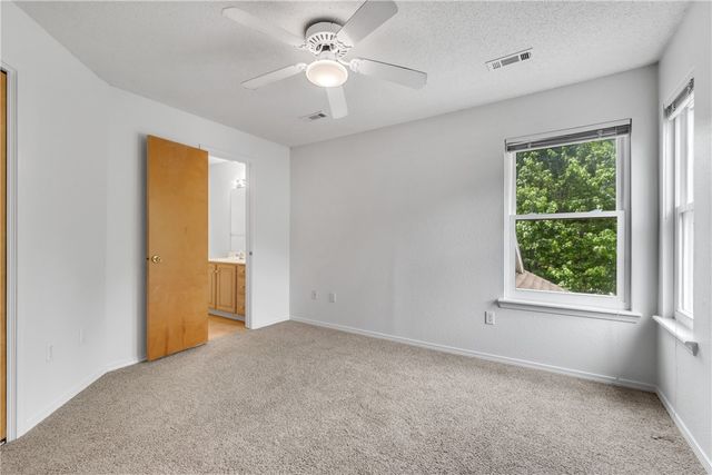 1839 N Hunters Ridge, Fayetteville, AR 72701