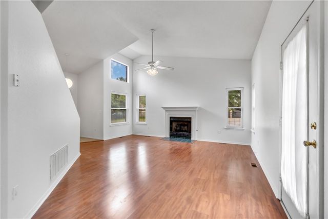 1839 N Hunters Ridge, Fayetteville, AR 72701