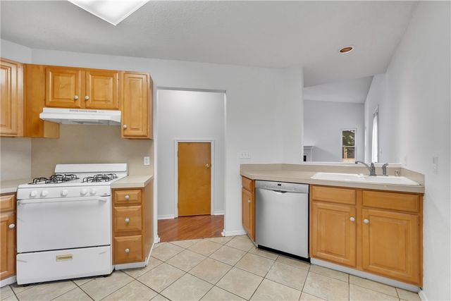 1839 N Hunters Ridge, Fayetteville, AR 72701