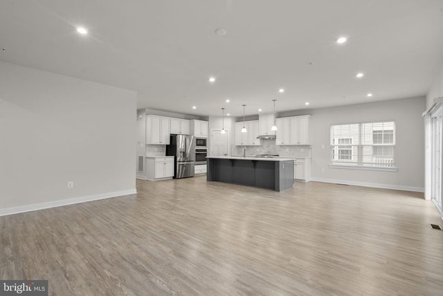 2569 SKEETER CT, Waldorf, MD 20603