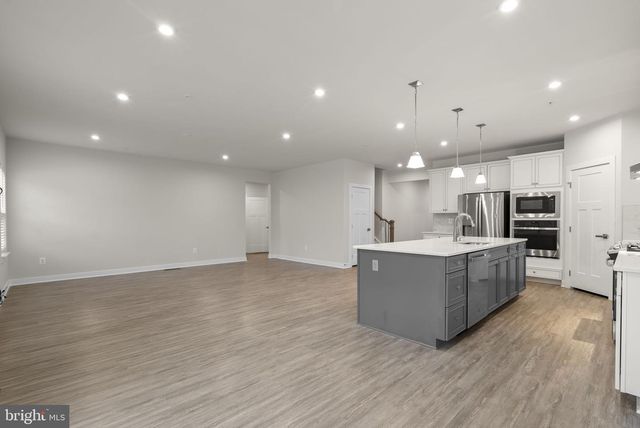 2569 SKEETER CT, Waldorf, MD 20603