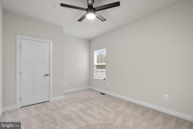 2569 SKEETER CT, Waldorf, MD 20603