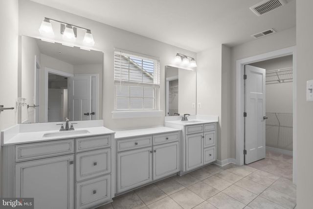 2569 SKEETER CT, Waldorf, MD 20603