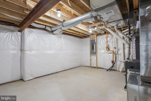 2569 SKEETER CT, Waldorf, MD 20603