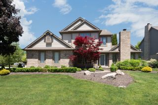 45432 White Pines Drive, Novi City, MI 48374