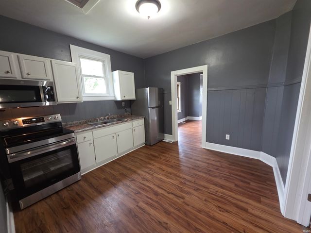 1044 13th Street, Tell City, IN 47586